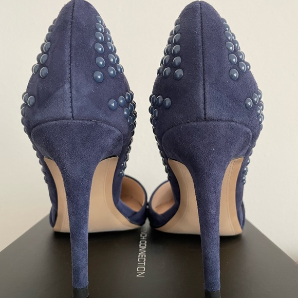 NIB French Connection Ellis Navy Suede Studded Pointed Toe Pumps US 7.5/EU 37.5 - Picture 5 of 9